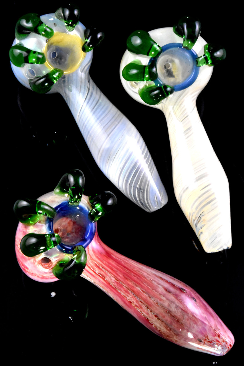 Photograph of product: 5" Silver Fumed Color Changing Spiked Claw Glass Pipe