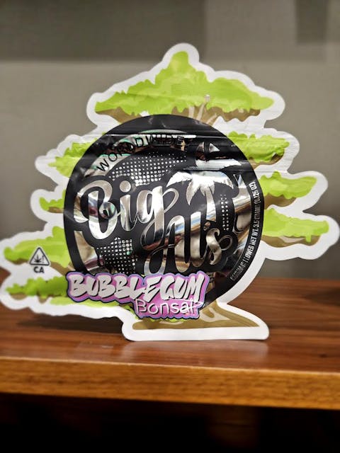 Photograph of product: Bubblegum Bonsai 3.5g - Sales Floor
