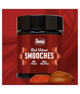 Photograph of product: Red Velvet: Smooches, Chocolates