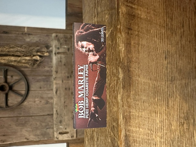 Photograph of product: Bob Marley Pure Hemp Cigarette Papers