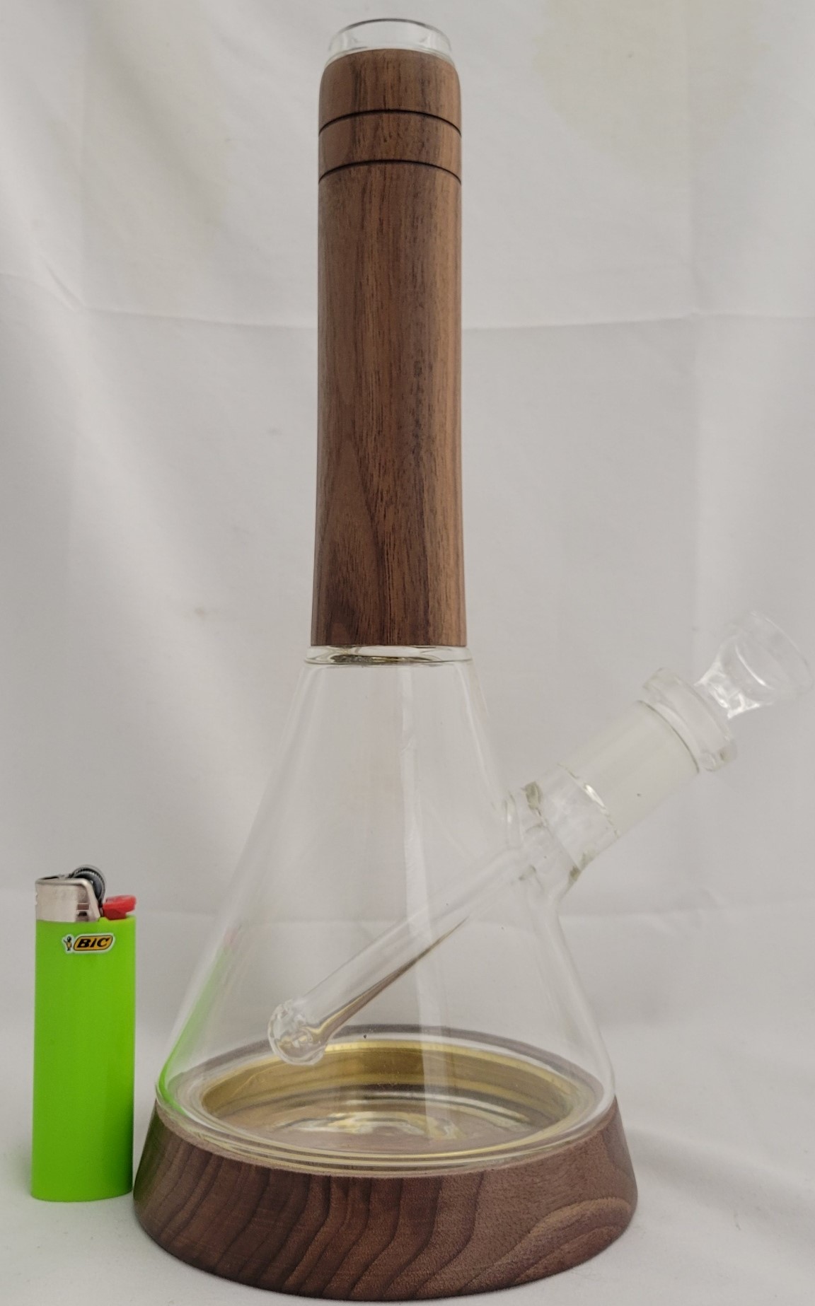Photograph of product: Bamboo / Walnut Beaker Bong