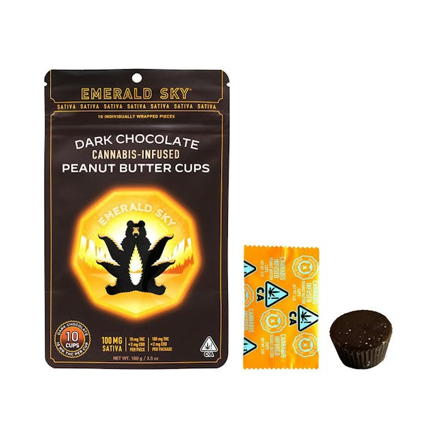 Photograph of product: DARK CHOCOLATE PB CUP Oui'd 10MG 10PK - 