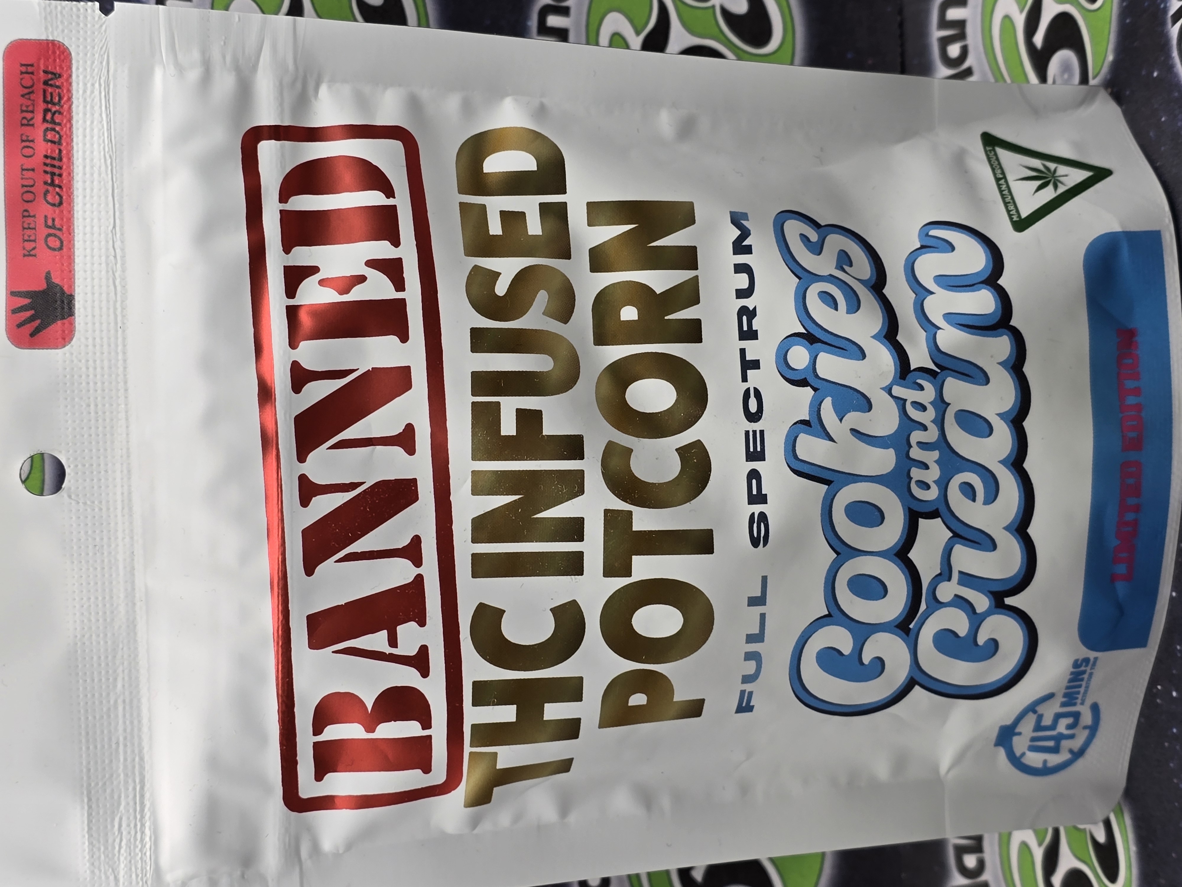Photograph of product: Banned | Cookies & Cream | 200mg Potcorn