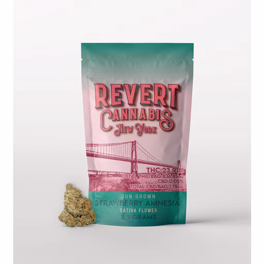 Photograph of product: Revert Oui'd NY Strawberry Amnesia Flower - 3.5g