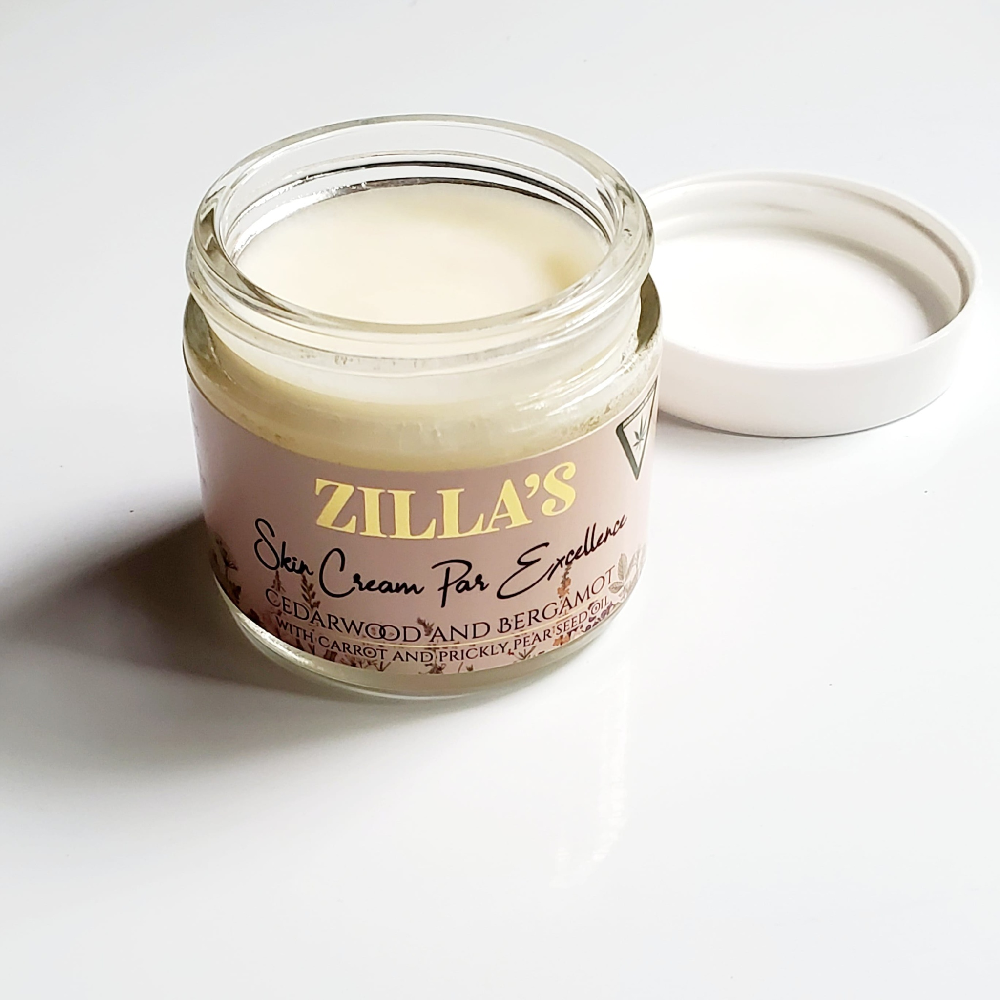 Photograph of product: Zilla's | Topical - Cedarwood & Berg - 1000mg