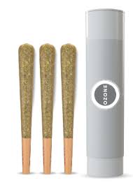 Photograph of product: Ozone - Rainbow Chip - /3pk - Pre-rolls