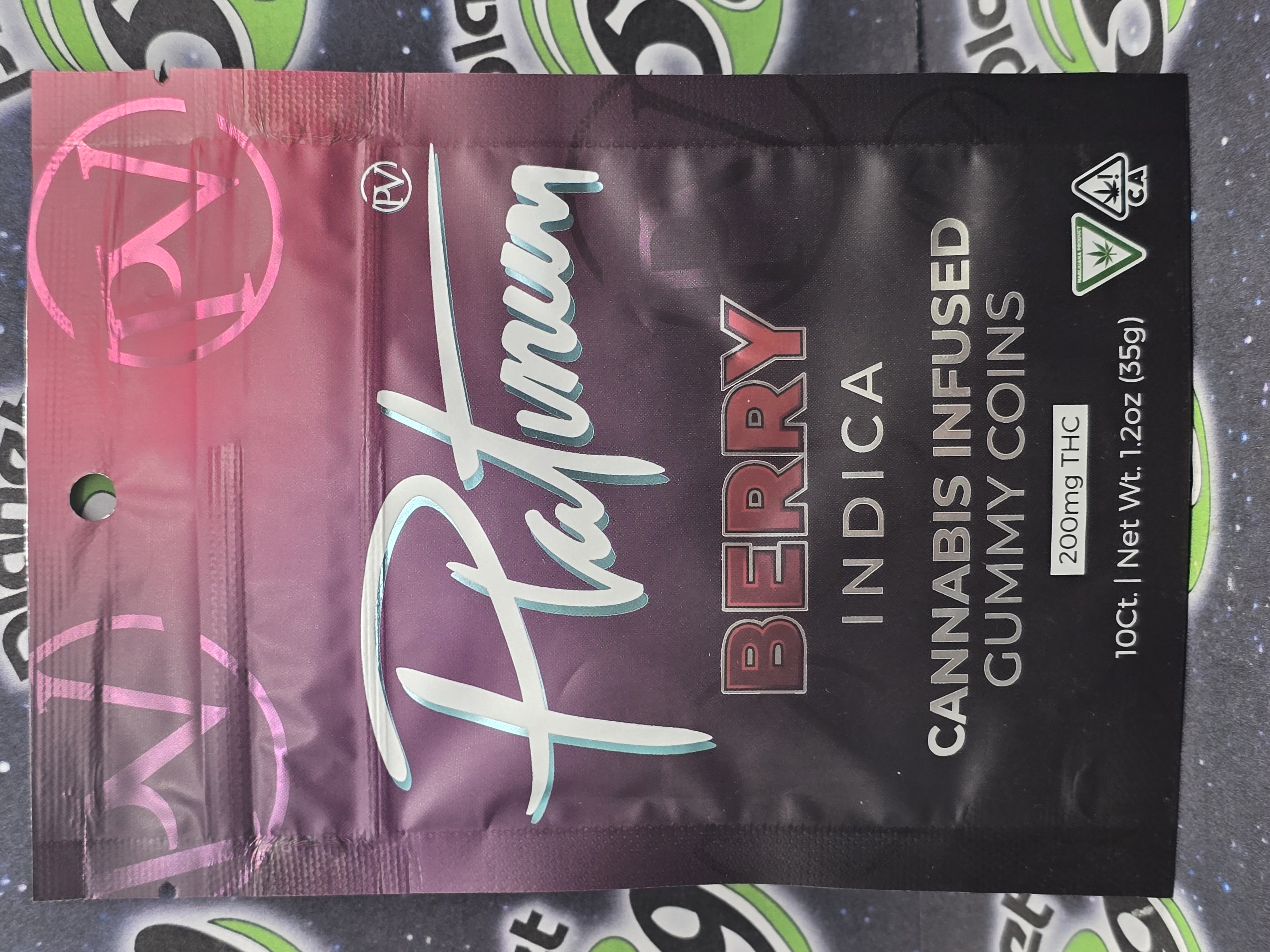 Photograph of product: Platinum Vape | Berry | 200mg Edibles