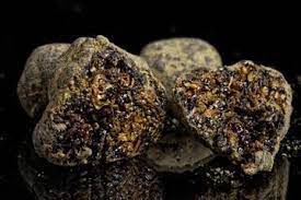 Photograph of product: Kaviar | Moonrock | Oui'd Moonrock