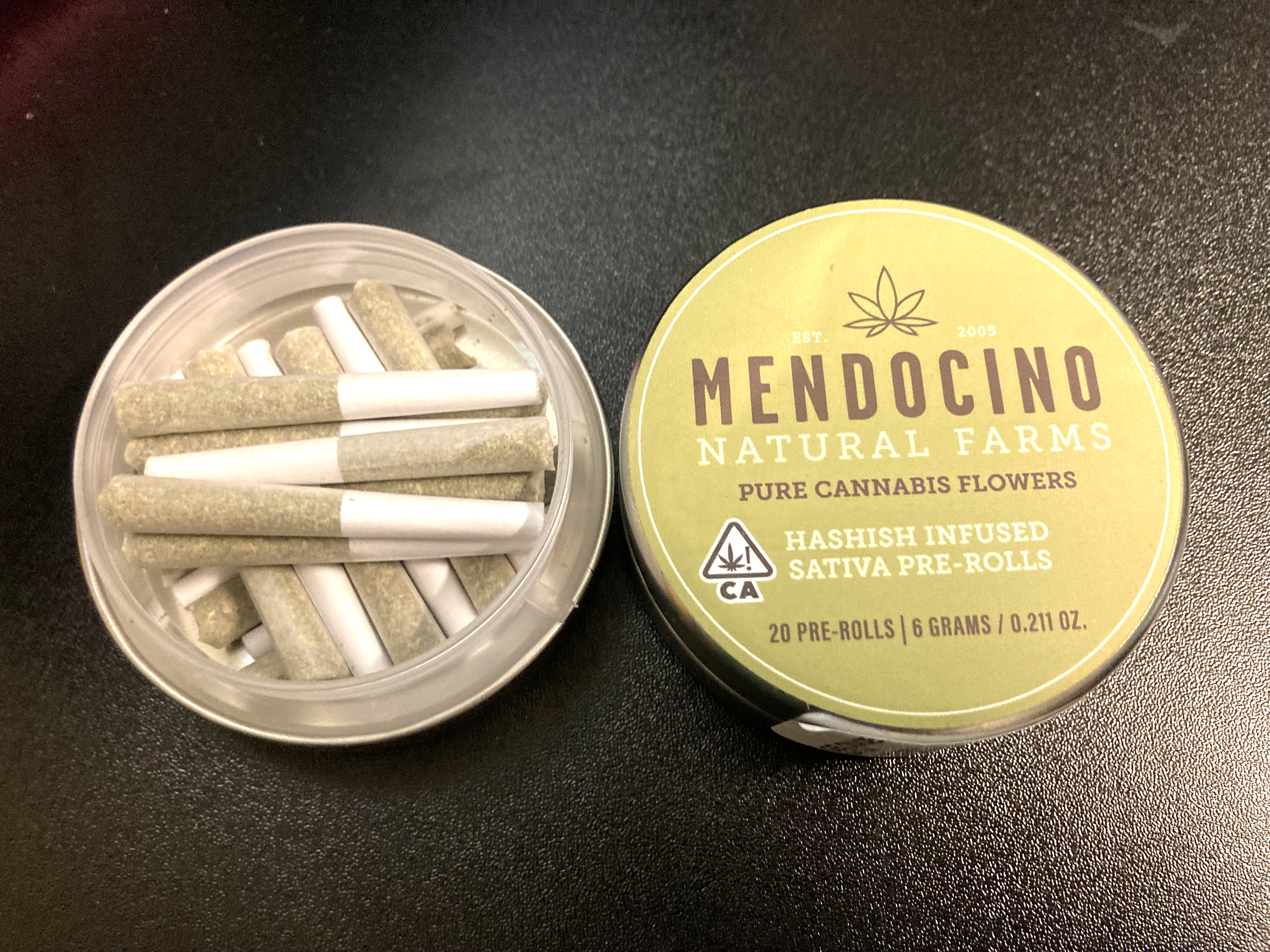 Photograph of product: BLUE DREAM Oui'd au chocolat INFUSED .5G PRE-ROLL 10-PACK