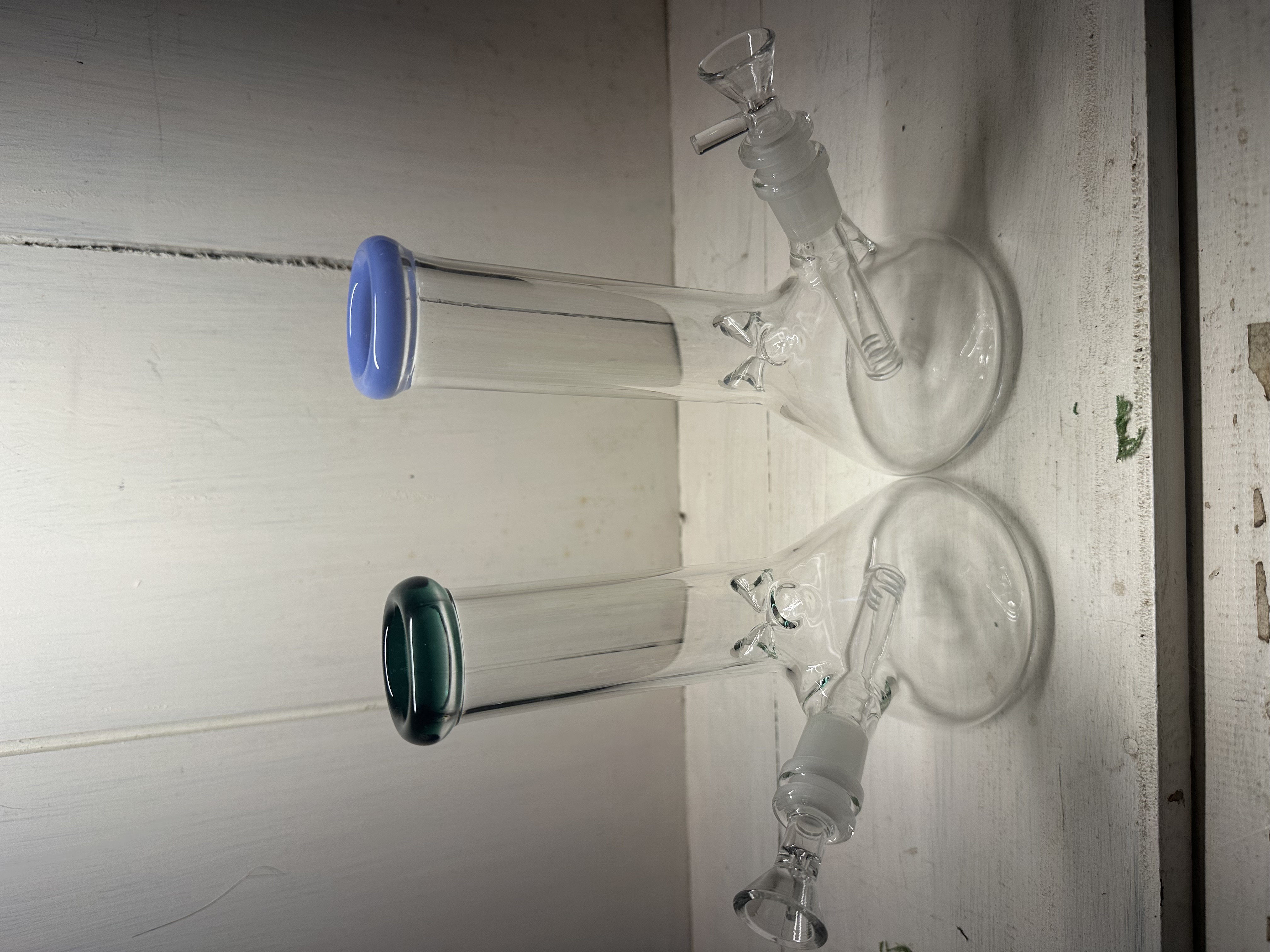 Photograph of product: Colorful Rim Mini Beaker Water Pipe 8"