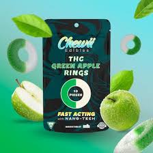 Photograph of product: Chewii - Rings - Gummies - Green Apple - 200MG