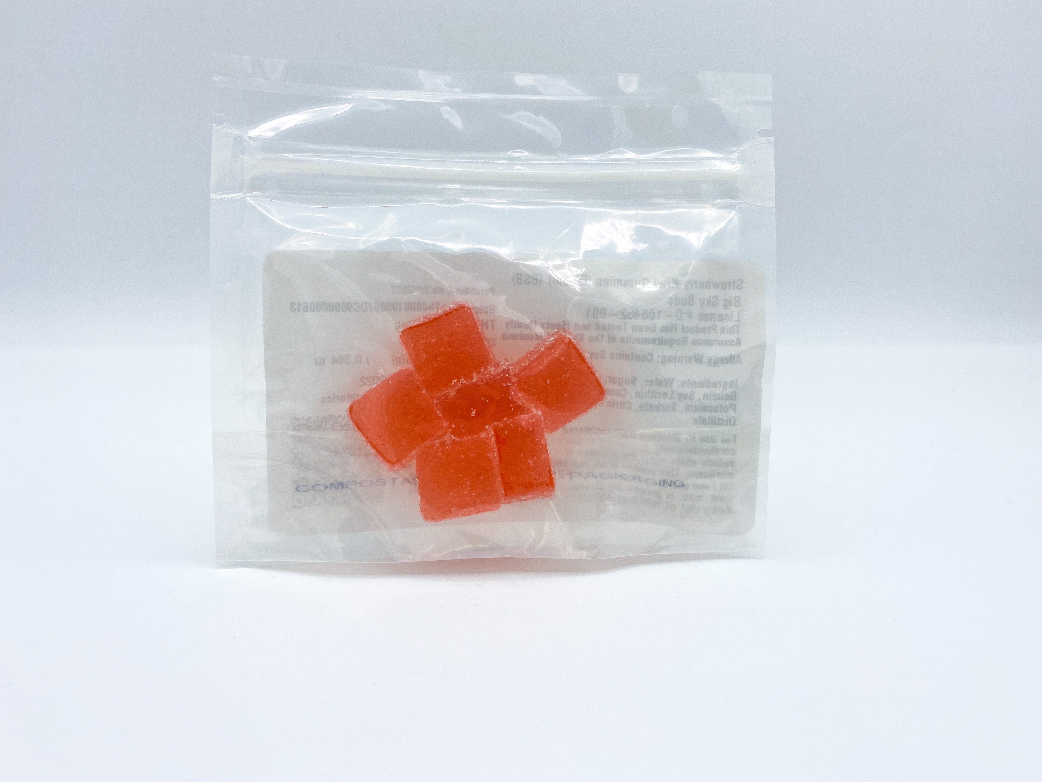 Photograph of product: Strawberry Lemonade Gummies
