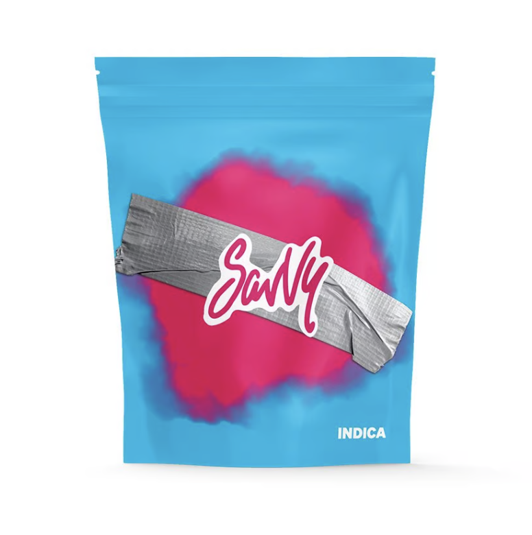 Photograph of product: Savvy | Ice Cream Cake | Smalls | 7g