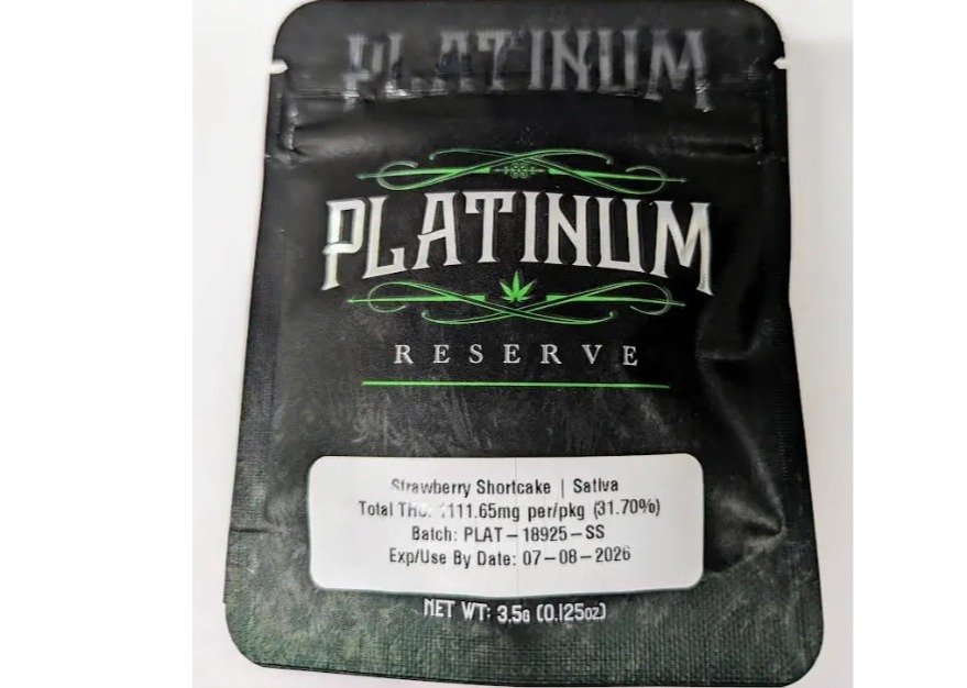 Photograph of product: Platinum Reserve | Strawberry Shortcake | Premium Flower (Bag) | 3.5g
