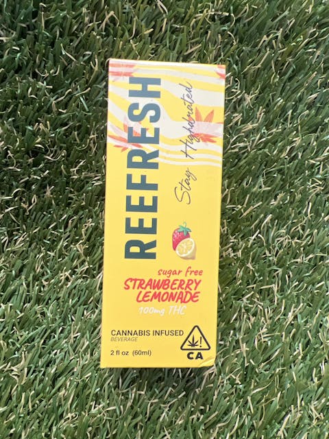 Photograph of product: Strawberry Lemonade 100MG Drink - 