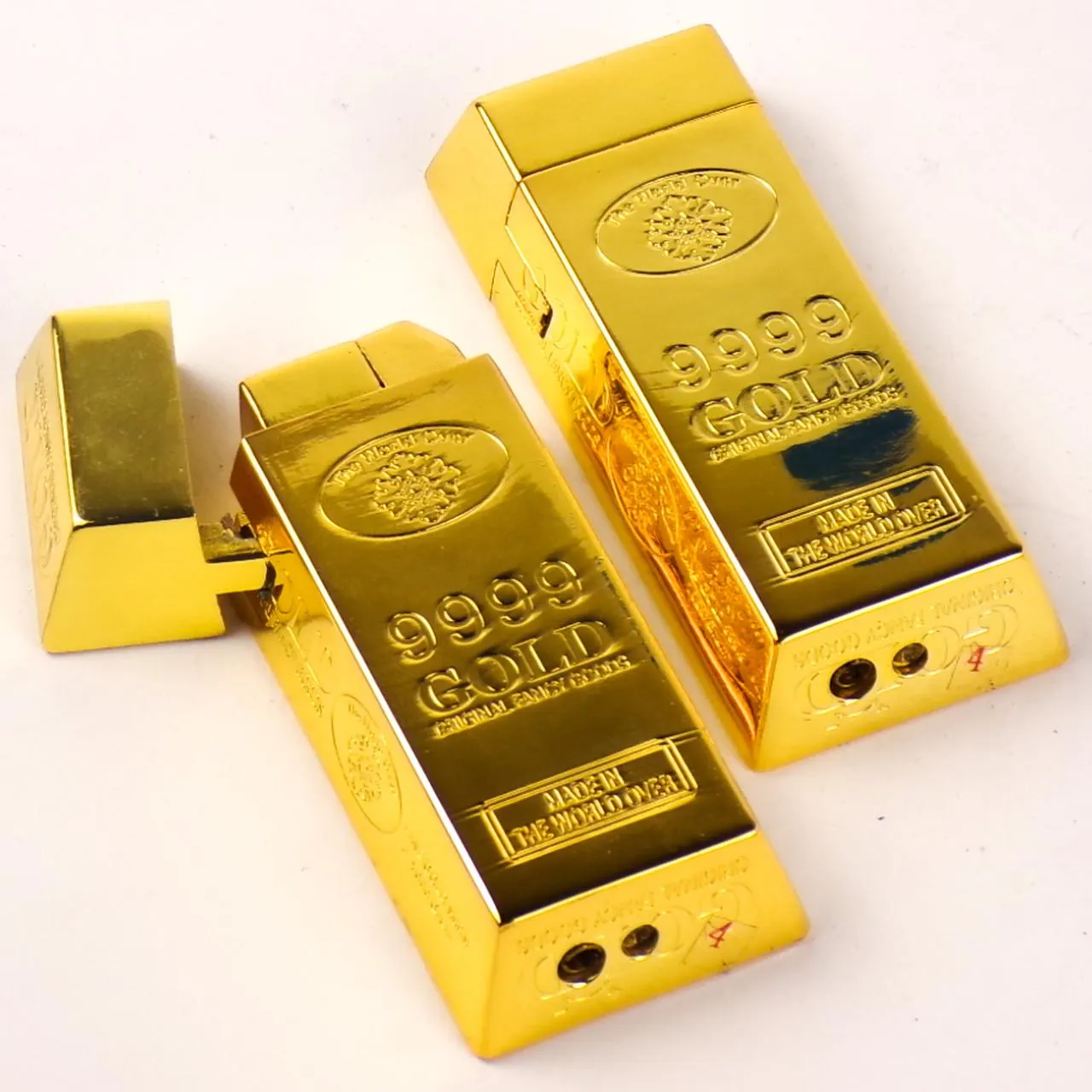Photograph of product: Gold Bar Torch Lighter