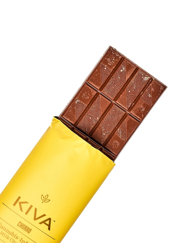 Photograph of product: Milk Chocolate Churro Bar 20pcs 100mg