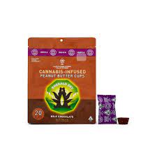 Photograph of product: Emerald Sky - Peanut Butter Cups - Oui'd 100mg 20pk 5mg Each