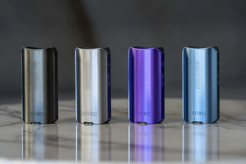 Photograph of product: IQ2 Vaporizer