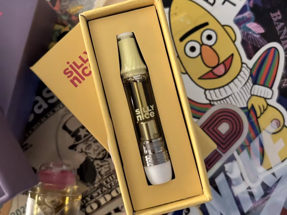 Photograph of product: SiLLY NiCE | Runtz Vape Cart 1g | Hybrid