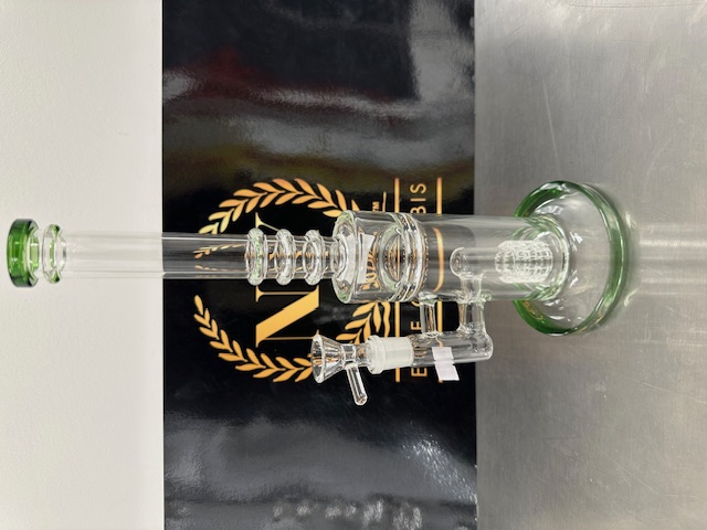 Photograph of product: 11 inch Shower Head Glass Tobacco Pipe Green