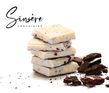 Photograph of product: Loves Oven - Sinsere - Cookies & Milk Chocolate Bar (H) 100mg