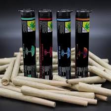 Photograph of product: Blue Roots Dutch Apple Pre-Roll Hybrid 2pk