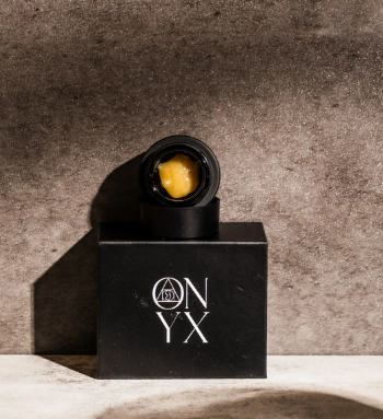 Photograph of product: [REC] ONYX | Rainbow Mochi | 1g Live Resin