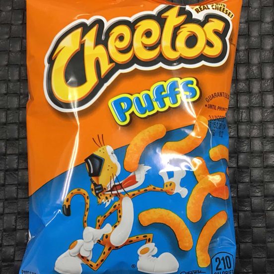 Photograph of product: Cheetos Puffs - 