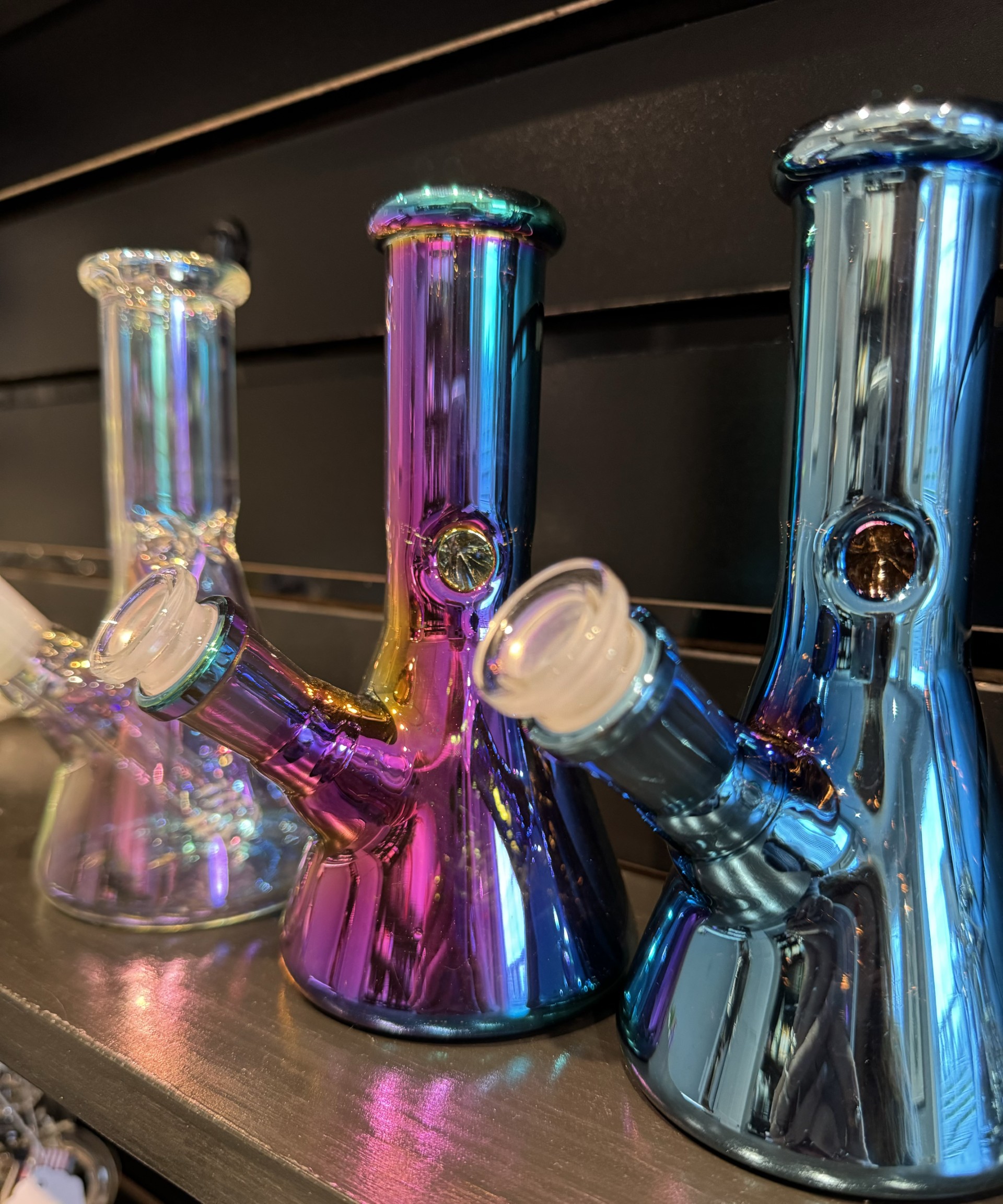 Photograph of product: 6.5" Electroplated Beaker Bong w/ Flower Bowl