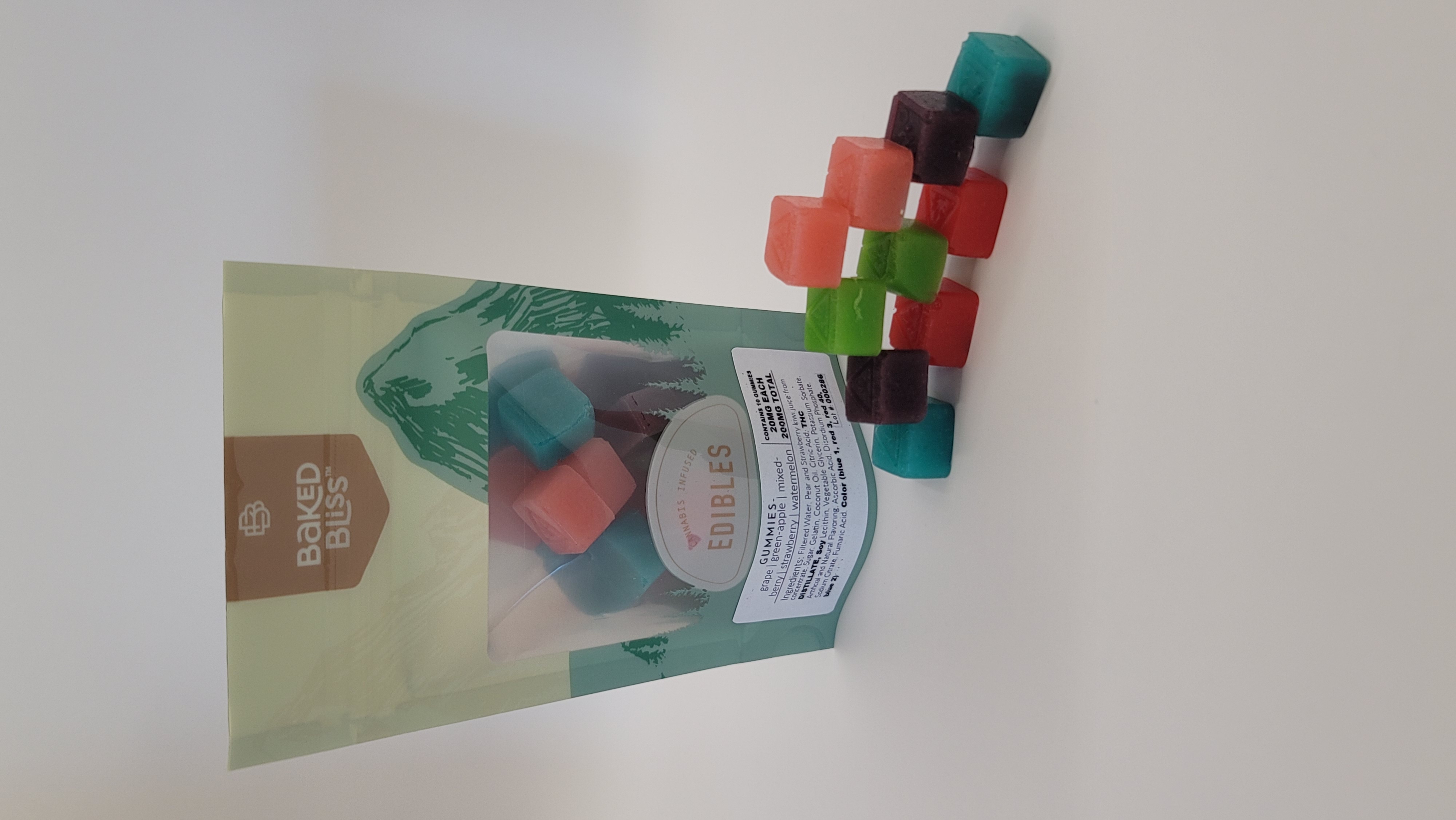 Photograph of product: Gummies. 200mg TH-oui. Assorted Flavors. Baked Bliss