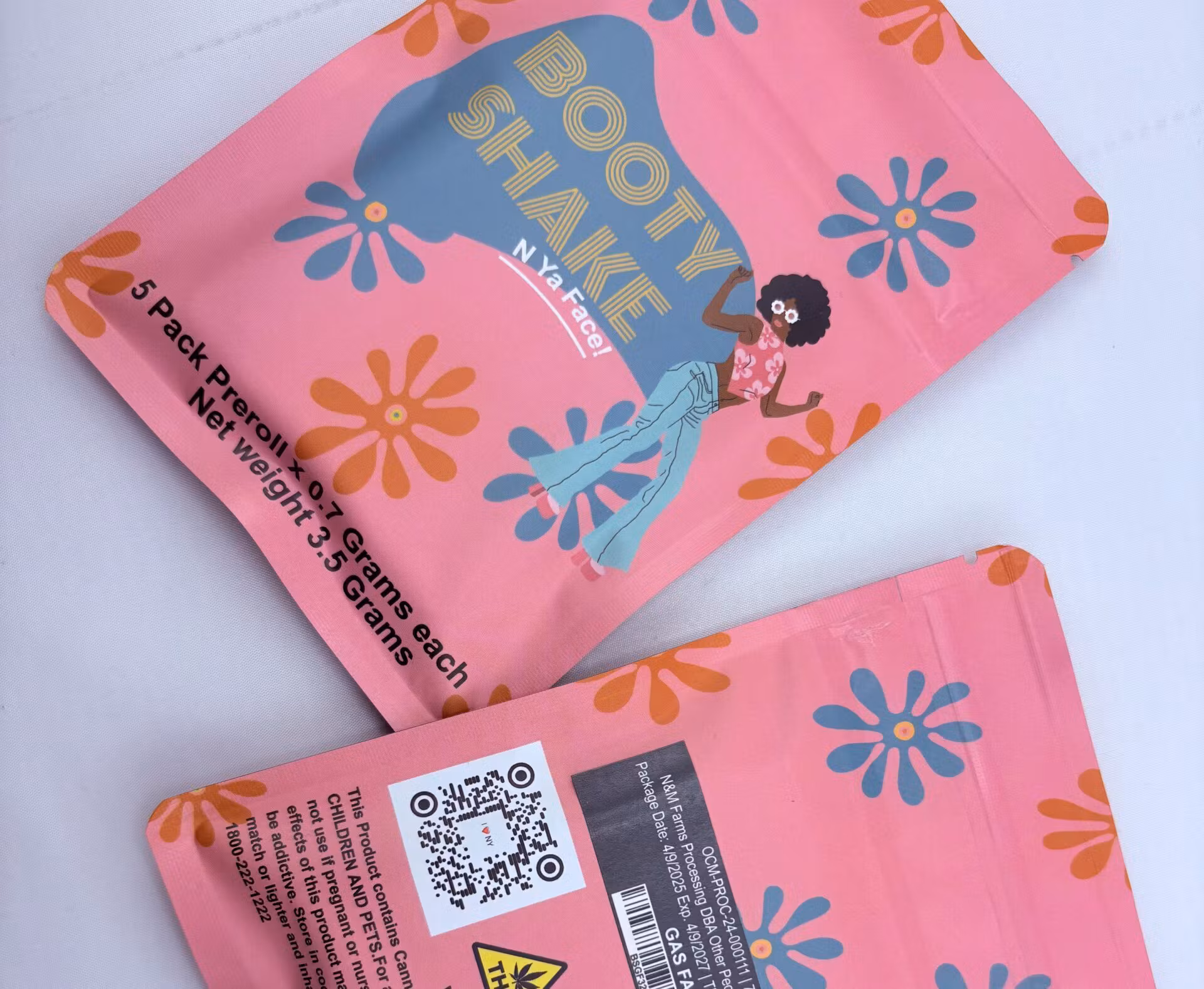 Photograph of product: Booty Shake N Ya Face !- Gas Face PreRolls 5pk