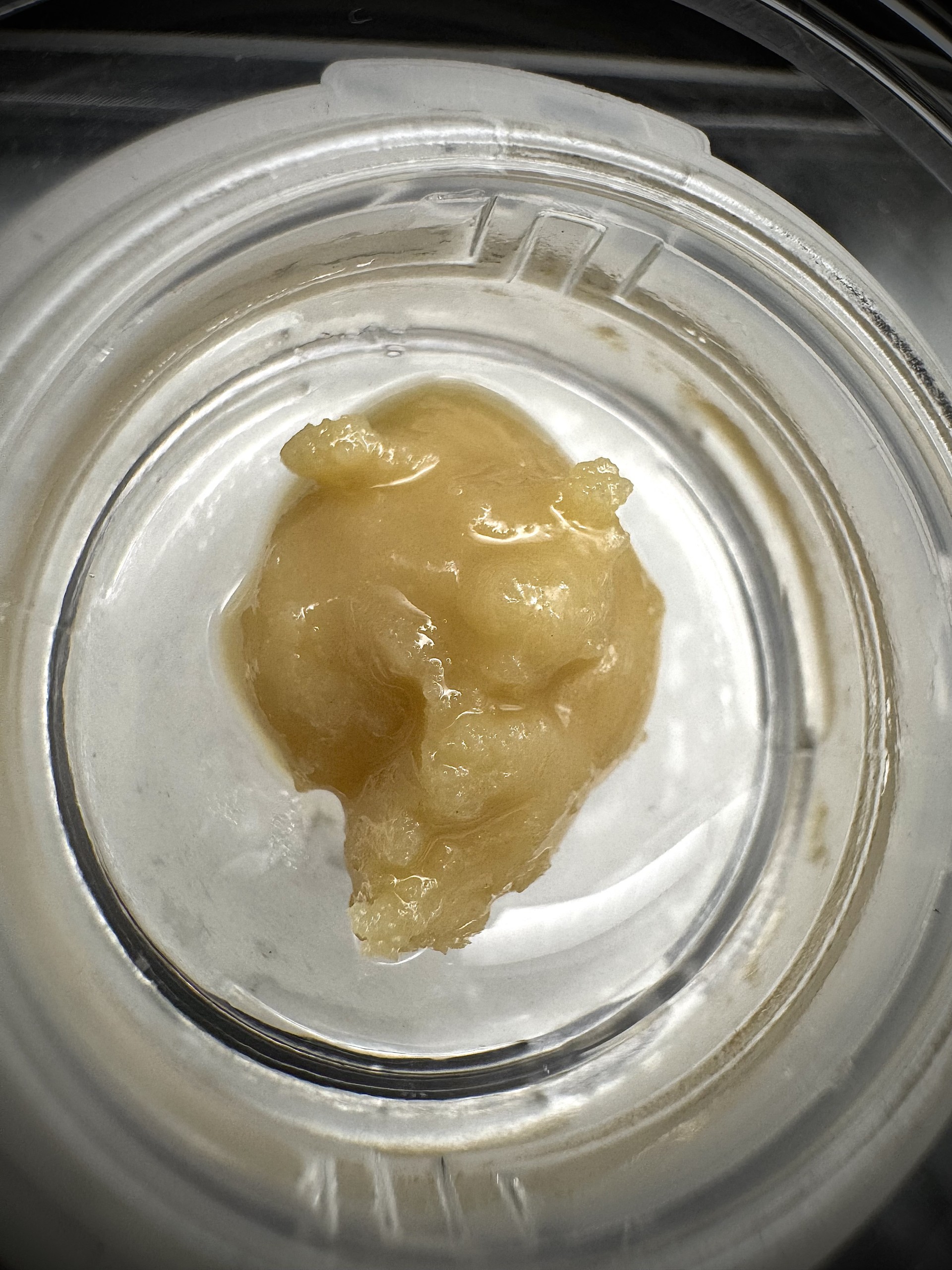 Photograph of product: Cheetah Piss | Hybrid | Live au chocolat Rosin