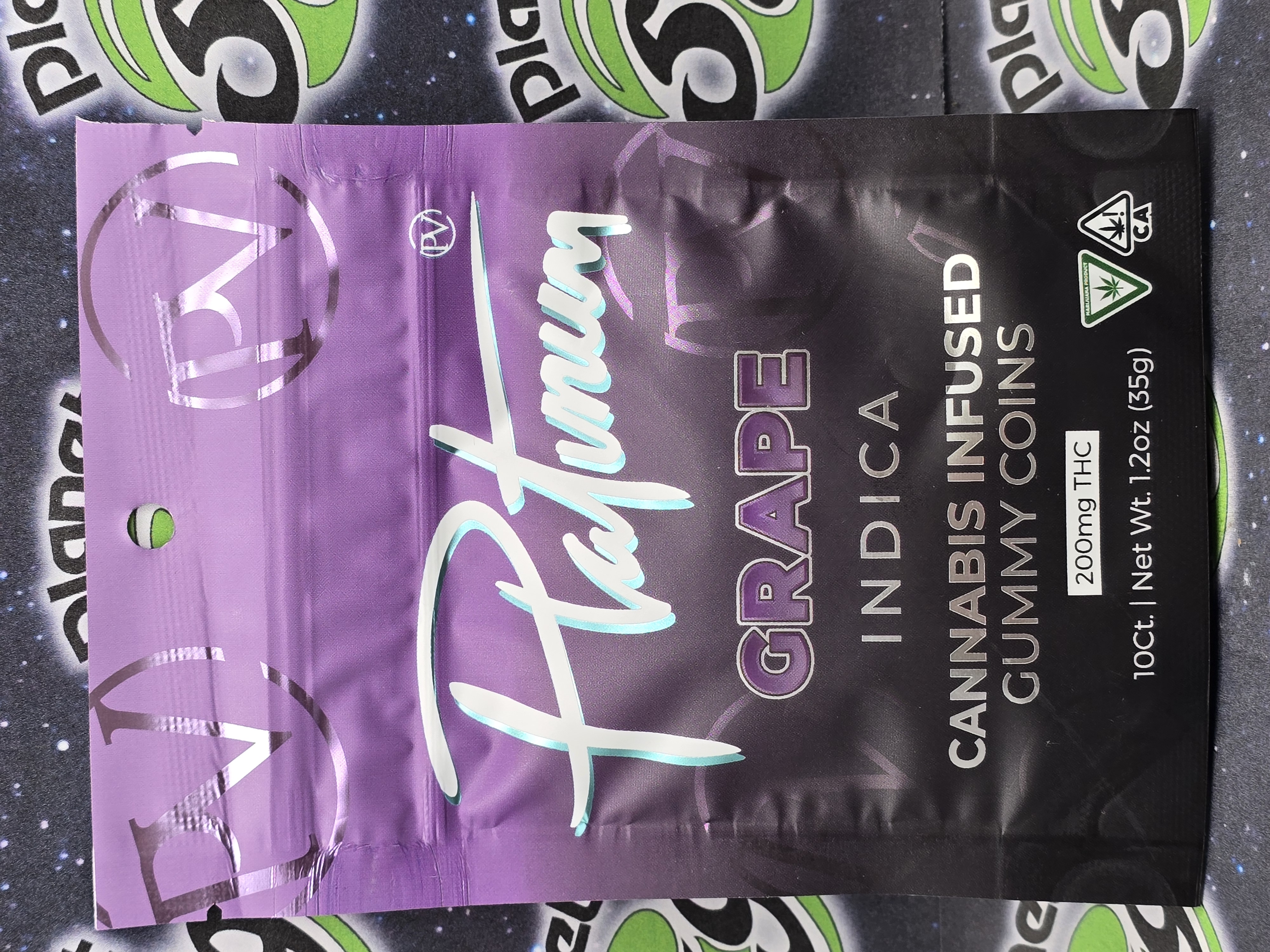 Photograph of product: Platinum Vape | Grape | 200mg Edibles