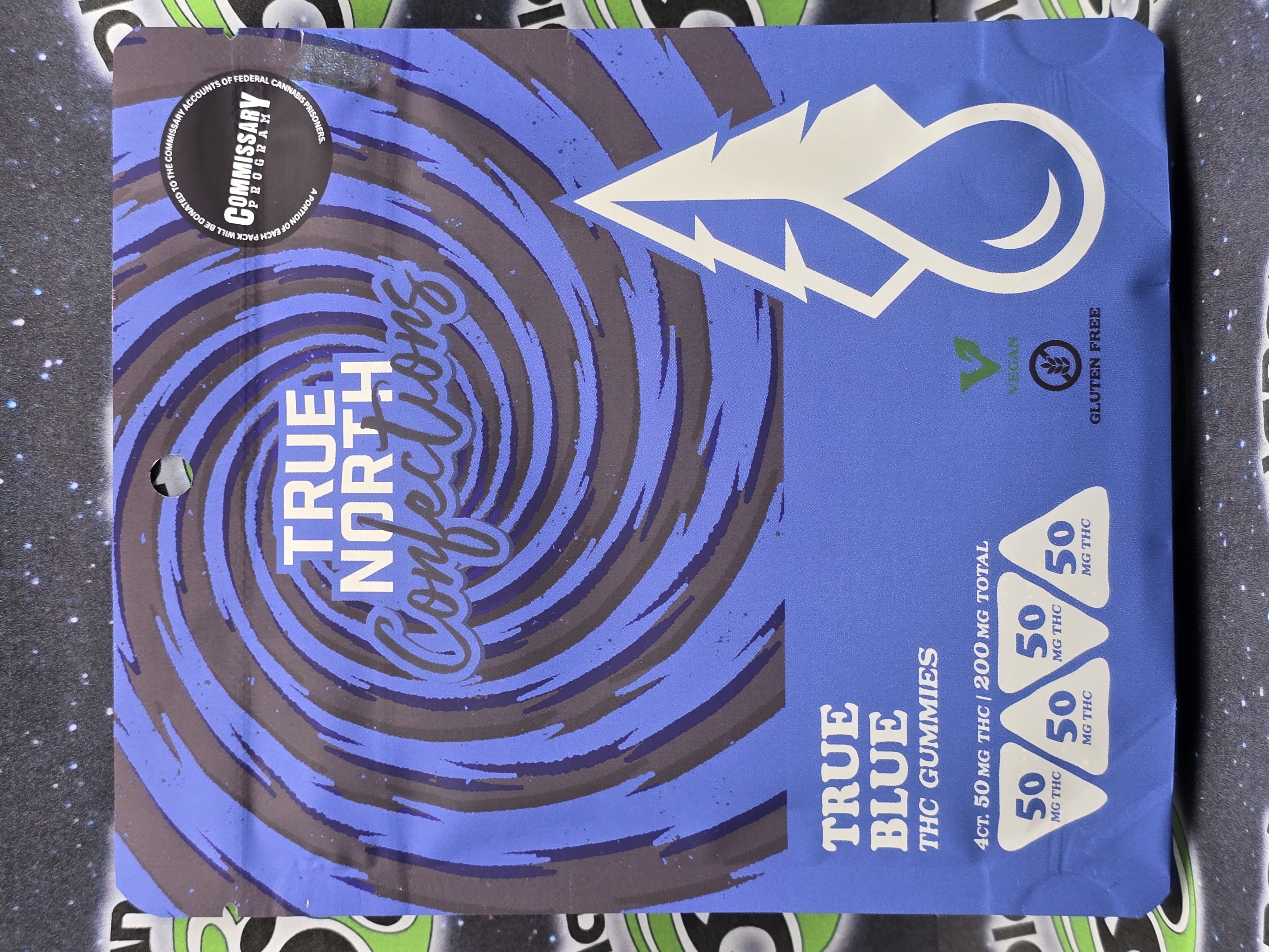 Photograph of product: True North | True Blue | 200mg Gummies