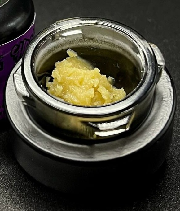 Photograph of product: Wedding Cake Rosin | 1g
