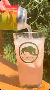 Photograph of product: Bison Botanics Wild Strawberry Rhubarb Lemonade 10mg
