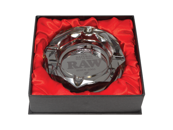 Photograph of product: RAW | Ashtray | Darkside Glass