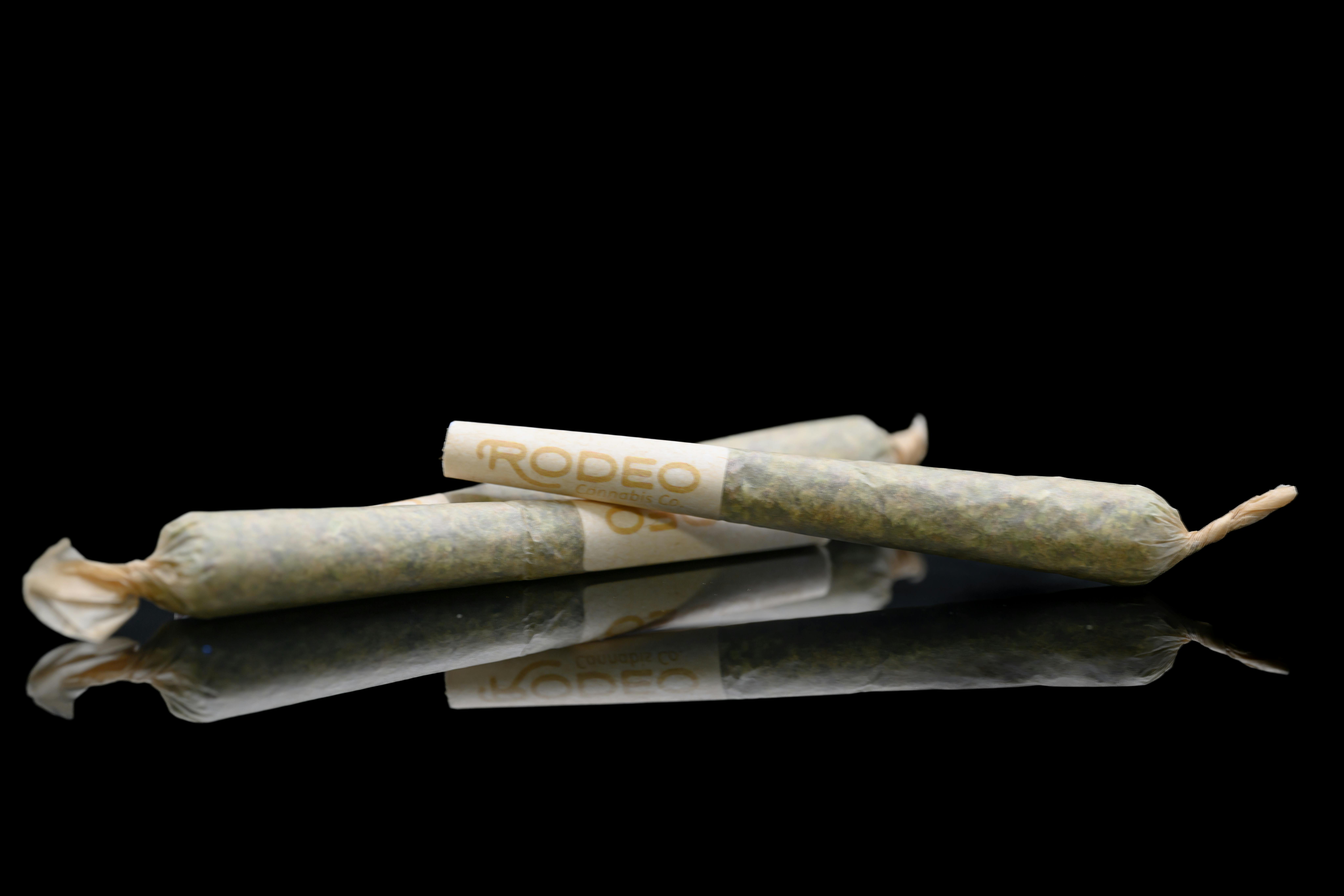 Photograph of product: Rodeo Sun Grown Rainbow B. 2 Pack Prerolls (2x0.5g) (I) - 00097