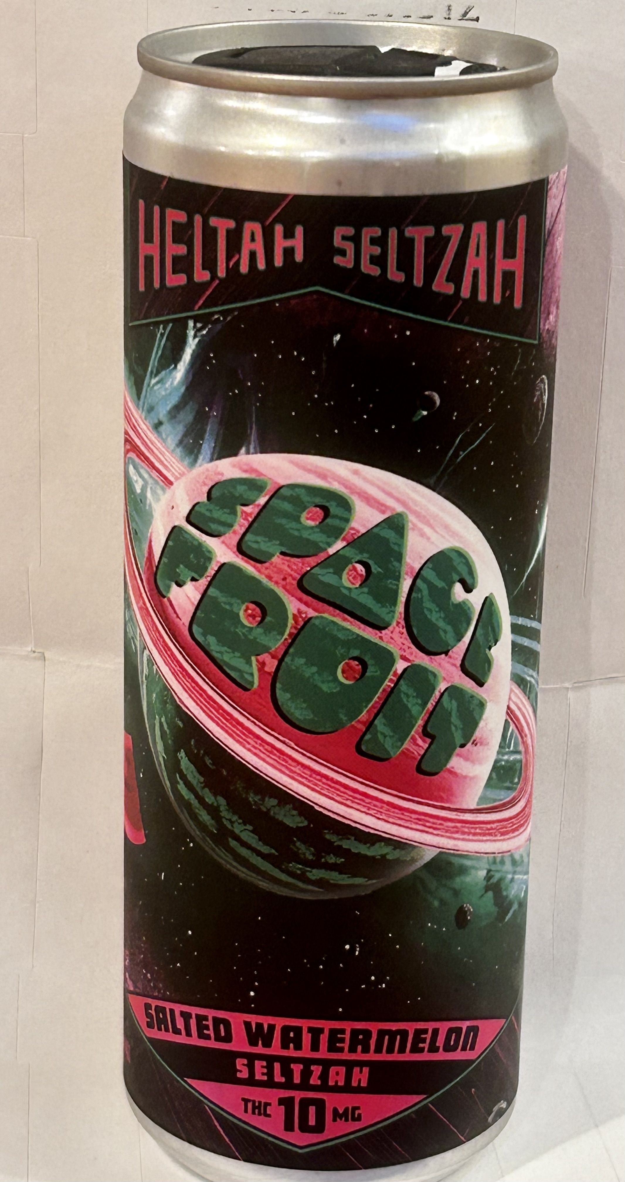 Photograph of product: Helta Seltzah Space Fruit