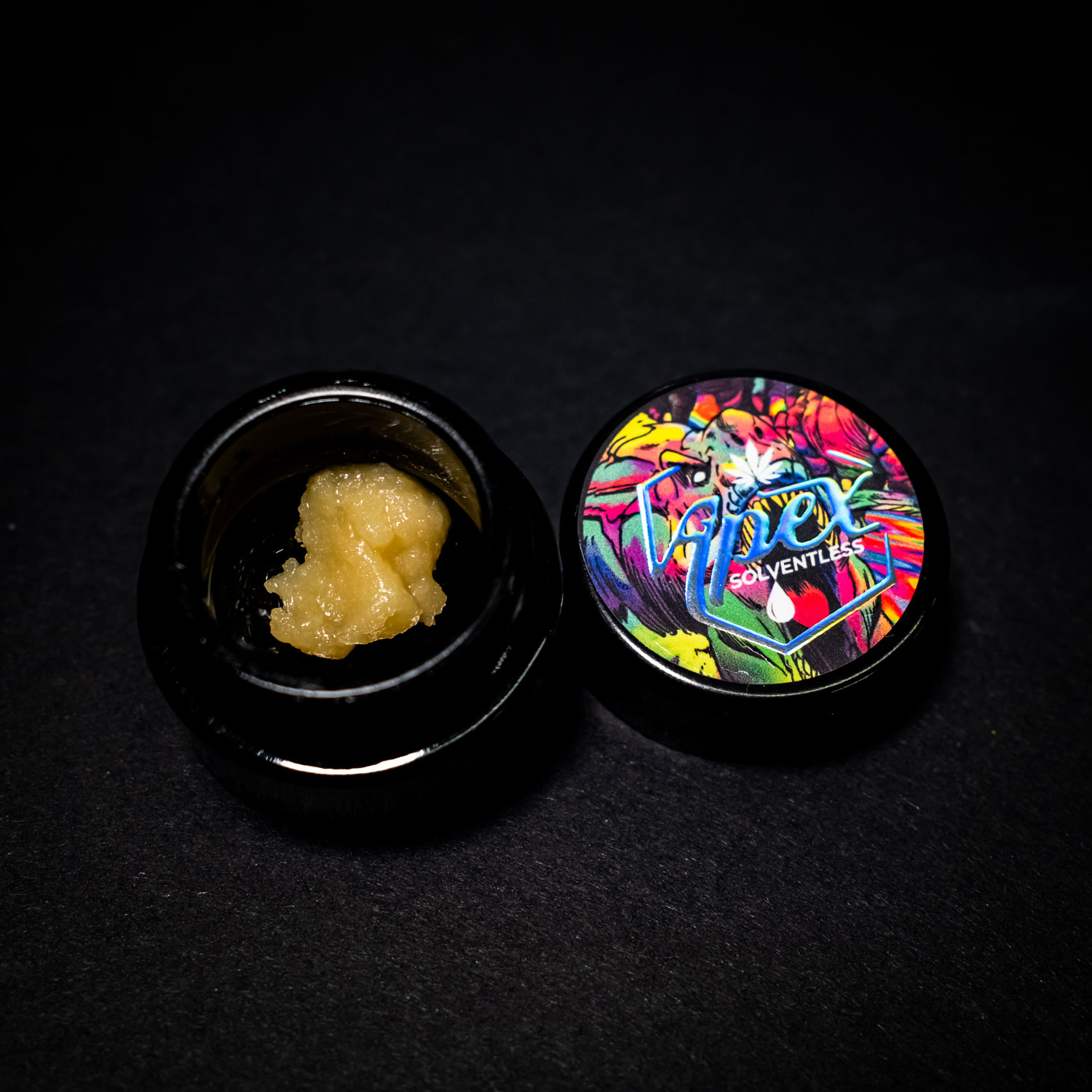 Photograph of product: Apex Solventless - Rainbow Guava #2 T1 au chocolat Rosin (73-119u)