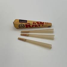 Photograph of product: Raw King 3pk Cones