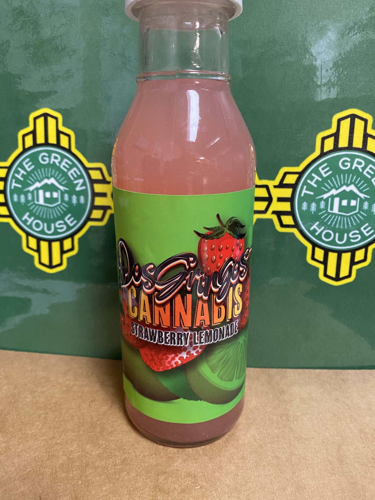 Photograph of product: Dos Gringos - Drink - Strawberry Lemonade - 100mg