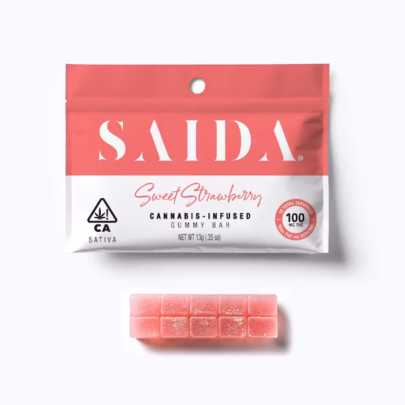 Photograph of product: Saida - Sweet Strawberry - Gummy Bar 100mg