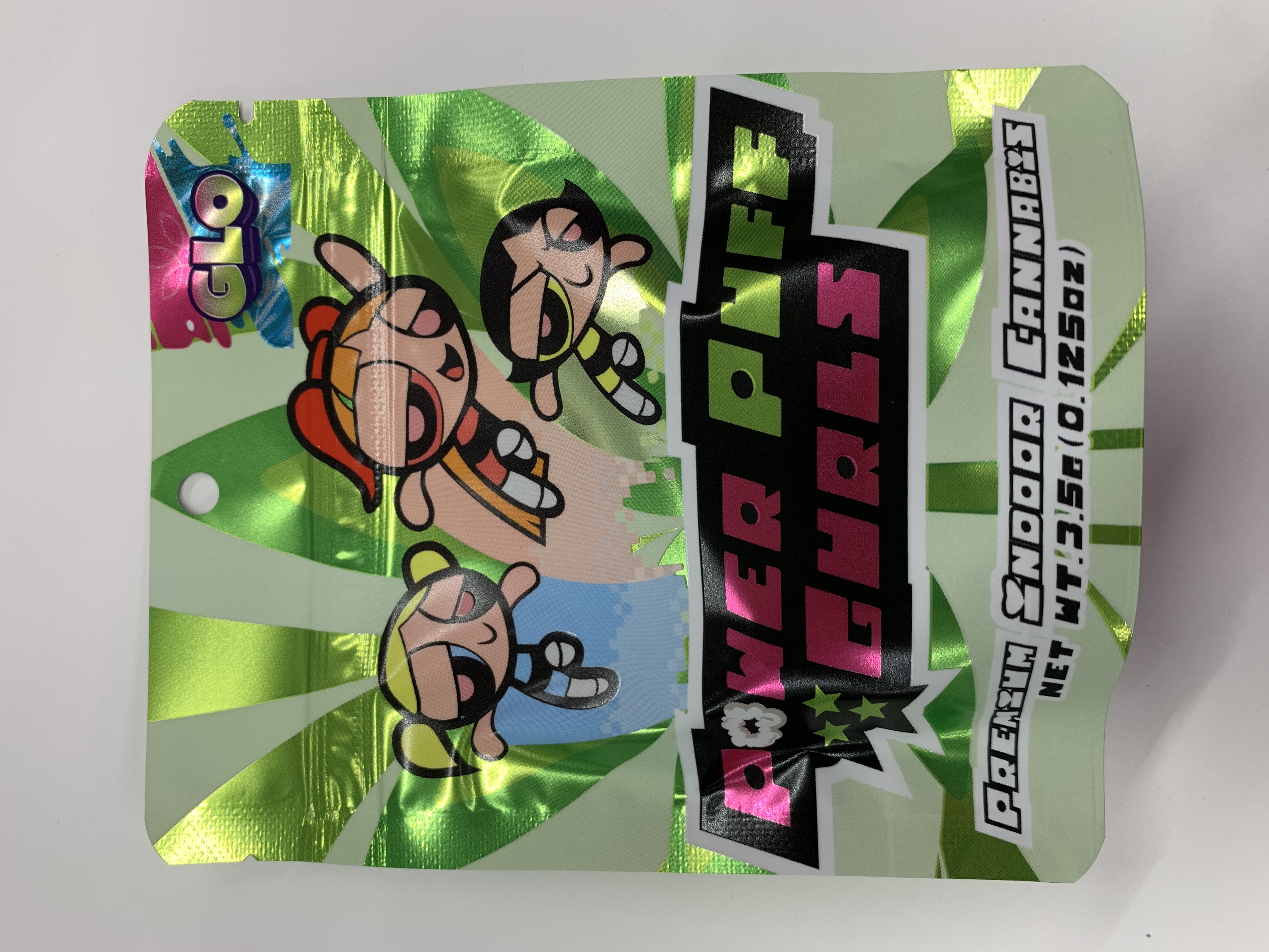 Photograph of product: Prepackaged - Glo - Power Puff Girls - (Oui'd Hybrid) - 27.09% TH-oui - 3.5g
