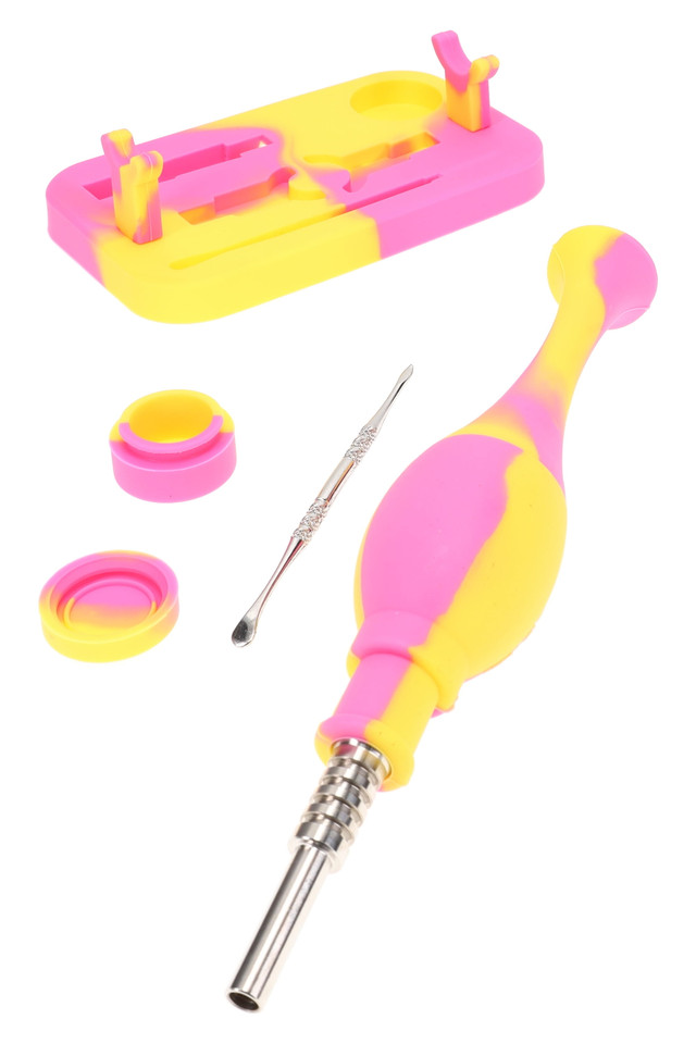 Photograph of product: Dab Straw Kit - Silicone Nectar Collector $45