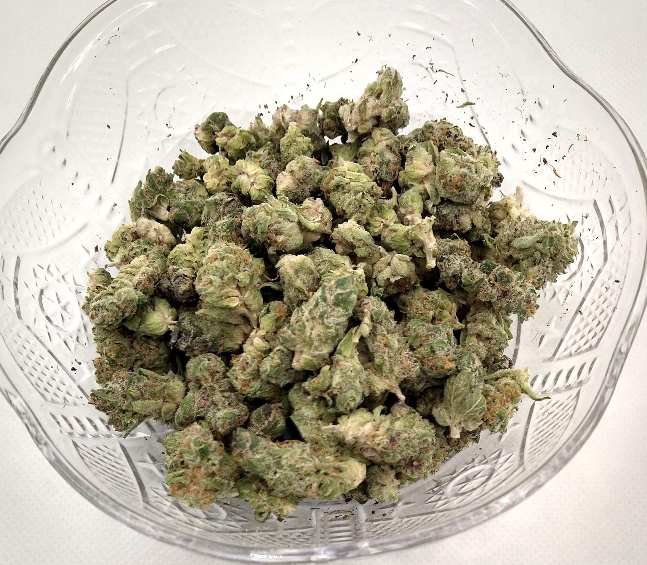 Photograph of product: RedFox Farms | Super Boof | Hybrid | Bulk Flower | Gold - 1g