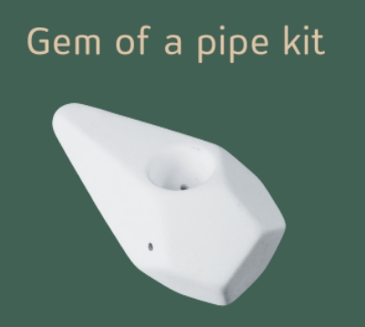 Photograph of product: Pottery Kit | Jade Iguana | Gem of a Pipe