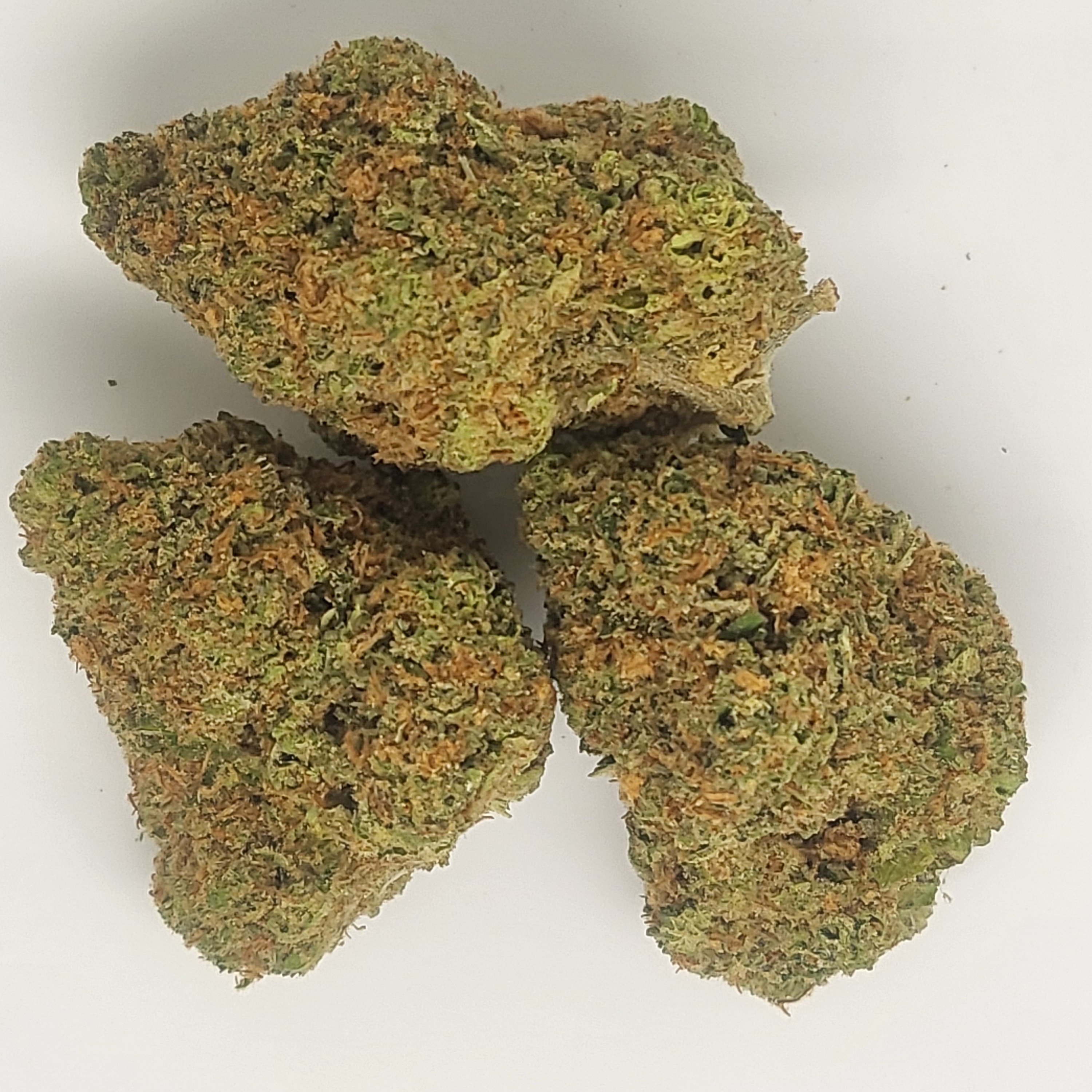 Photograph of product: Punch Breath Flower 22.05% TH-oui by ALASKAbuds
