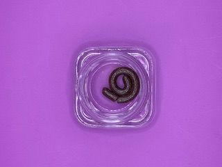 Photograph of product: $35 Lost Art Oui'd - 1g Divinity Live Sundagger (H) - Bubble au chocolat